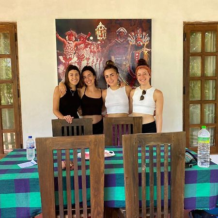 Lake Island Home Stay Dambulla Bagian luar foto