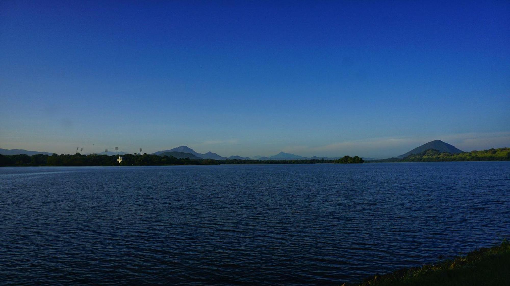 Lake Island Home Stay Dambulla Bagian luar foto