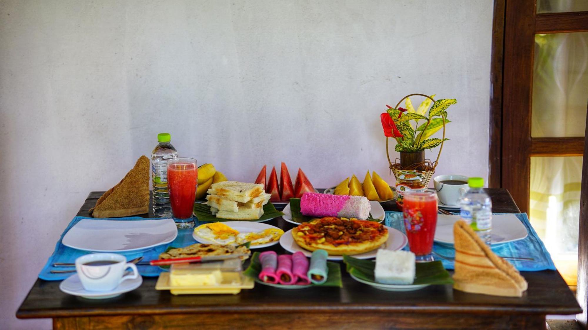 Lake Island Home Stay Dambulla Bagian luar foto