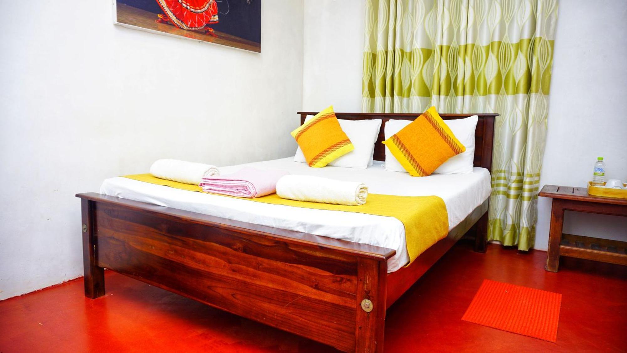 Lake Island Home Stay Dambulla Bagian luar foto